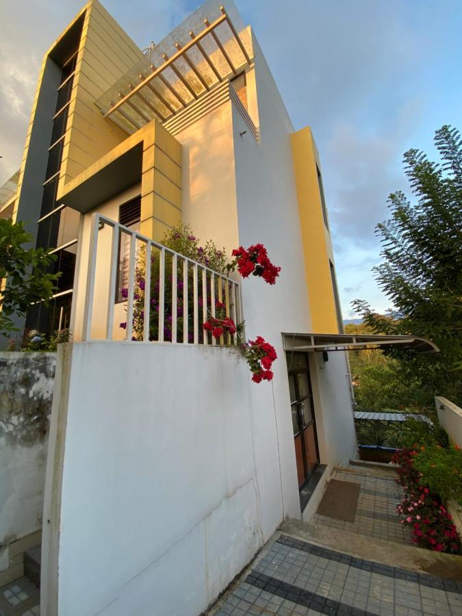 Bed and Breakfast Munnar Bnb Екстер'єр фото